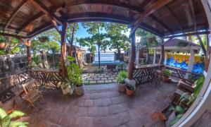Balcony Bedroom Suite w Romantic Sunsets - AC - Pool