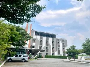 โรงแรมธาราคีรีเพลส - Ban Pang Kae