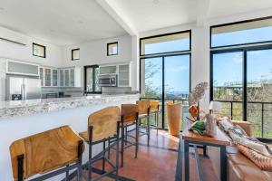 Casa Buena Vista with Incredible Ocean Views