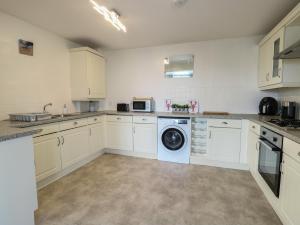 Benllech Coastal Retreat