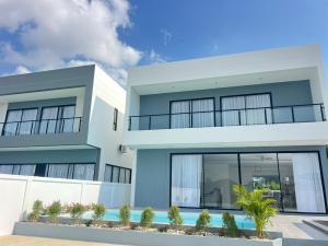 Dream pool villa 4