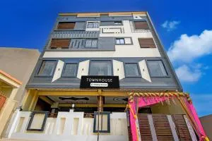 Townhouse Taramandal Near Sahara States - Padrauna