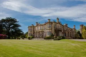 Errol Park - Stately Home & Views Sleeps 40 - Errol