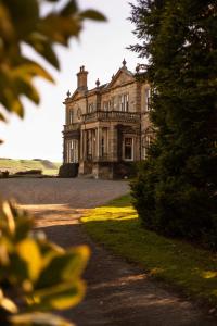 Errol Park - Stately Home & Views Sleeps 40