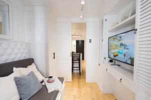 Cozy & Peaceful Disney Netflix 65INCHTV Fast WiFi