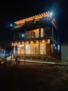 Little Hearts - Āvadi