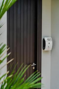 Pangolin villa Nai Thon Beach