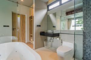 Pangolin villa Nai Thon Beach