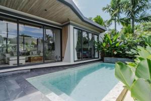 Pangolin villa Nai Thon Beach