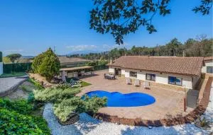 Cozy Home In Sils - Riudellots de la Selva