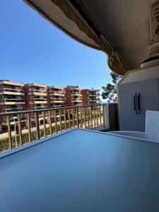 Estudio renovado en primera linea de mar