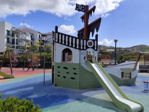 Conoce Granada entre mar y montaña