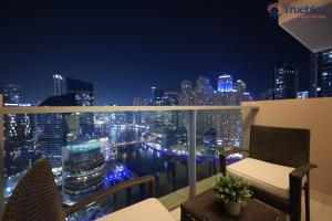 Luxury Marina View Apartment in JW Marriott Residences