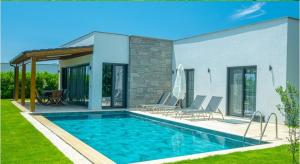 Villa Paris with Private Pool