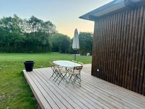 Superbe logement 5 personnes Chalet 4 - Canilhac