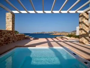 In Paros, fantastic waterfront villa - Sarakíniko