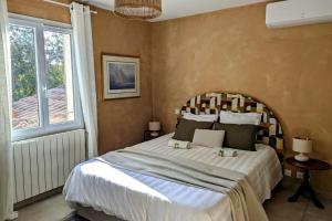 Maisons de vacances Superbe maison avec terrasse et piscine - Villeneuve-les-Avignon - Welkeys : photos des chambres
