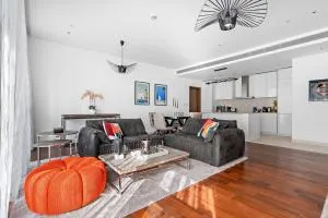 2BR Maid City Walk B13 Heart of Dubai - Dubai