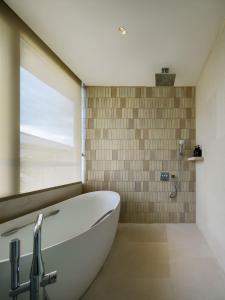 Villa Toro Spacious 6BR Walk to Beach