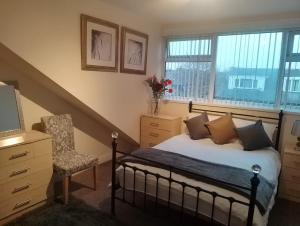 Female Only Room - Unrated properties in Bradford