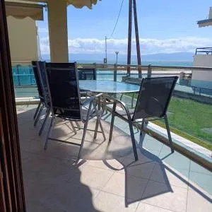 Paralia Ofriniou Sea view apartment - Orfánion