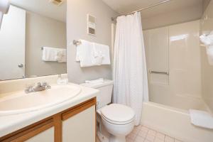 Gulf Shores Surf & Racquet 303A condo