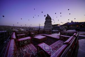 Glory Art Stone House