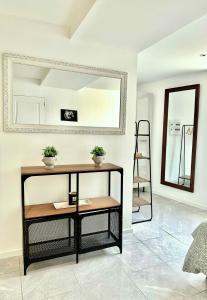 Appartements Loft avec climatisation, terrasse et parking : Appartement 1 Chambre