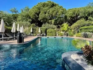 GOLF HOTEL - Ла-Гранд-Мотт