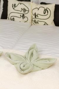 Elisabeth Nest w 2BR and AC by NW