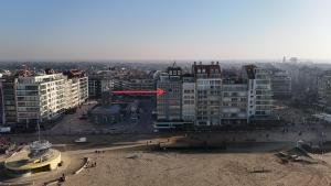 Frontal sea view apartment