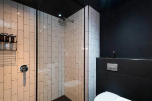 The WEX in the heart of Woodstock. One Bed