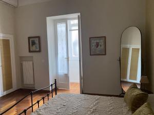 Caracciolo Seafront Charme Home