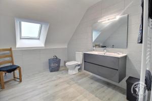 Maisons de vacances La grange du petit kernon : photos des chambres