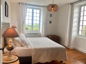 Domaine de Cazal - Gîte 4 pers avec piscine au cœur de 26 hectares de nature préservée