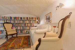 Langolo del libro by Wonderful Italy