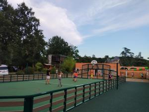 Campings Camping Domaine de Senaud : photos des chambres