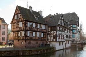 Appart'hotels Sejours & Affaires Strasbourg Kleber : photos des chambres