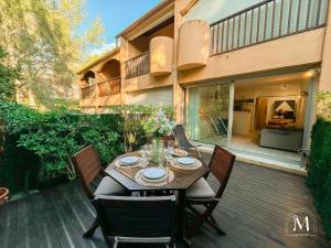 Studio avec jardinet dans résidence avec piscine