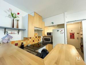 Studio avec jardinet dans résidence avec piscine