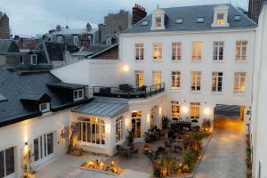 Hotels The Originals Boutique, Hotel Les Coulisses du Theatre, Saint-Quentin : photos des chambres