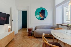 Colourful apartments Siemiradzkiego Street - City Centre