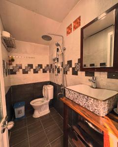 Peaceful & Airy Chalet - September Garden Homestay