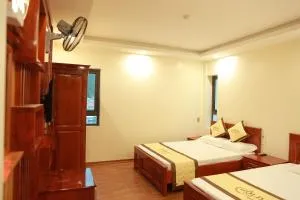 Gold Hotel - Nà Dong