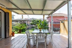 GuestHost - Eden Green Oasis