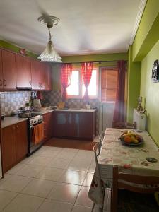 Central location! Spacious 2 bdrm with balcony