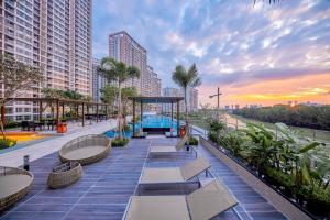 Midtown Premium Apartments