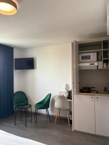 Hotels Aka Lodge Lyon Eurexpo Arena Stadium : photos des chambres