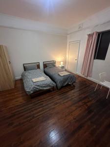Twin Room in Great Earlwood Location Perfect for Travellers - EW4