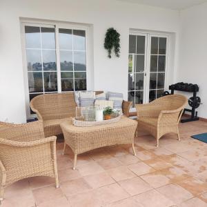 Charming Mansion - Pool - Patio - 5 Bedrooms